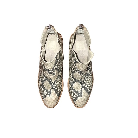 Dolce Vita Python Snake Print Embossed Leather Ankle Booties - Picture 5 of 8